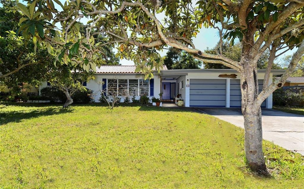 660 Corwood Drive - Photo 1