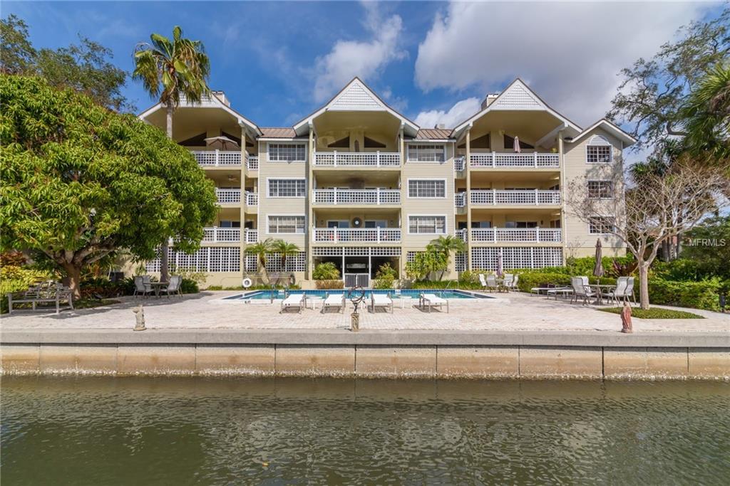1762 Bay Street - Photo 1