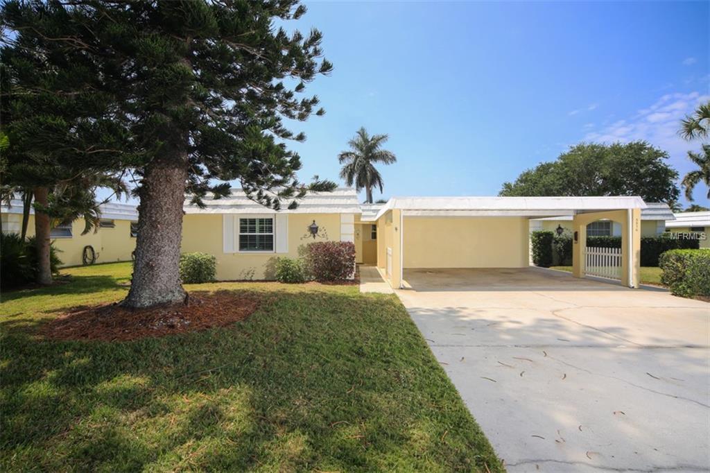 5880 Driftwood Place - Photo 1