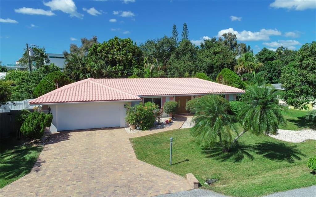 1613 Idle Lane - Photo 1