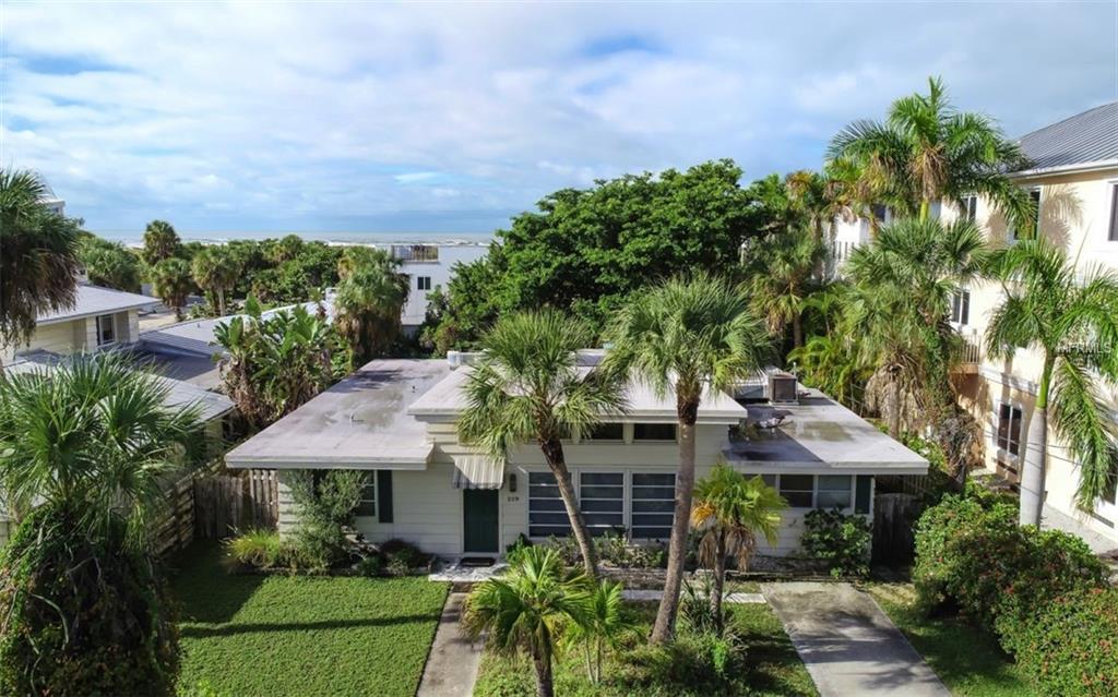 219 Polk Drive - Photo 1