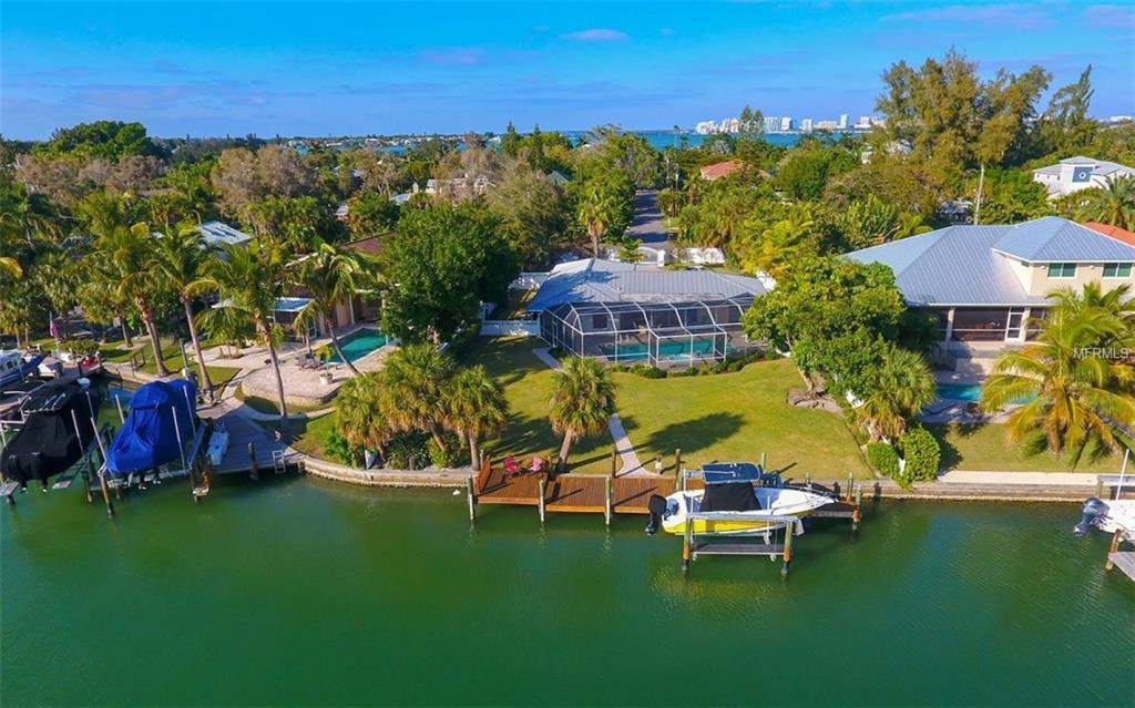 610 Siesta Drive - Photo 1