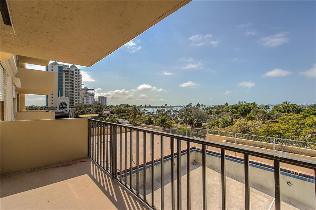 101 Gulfstream Avenue - Photo 1
