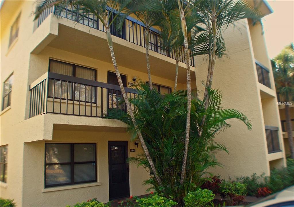 315 30TH Avenue - Photo 1