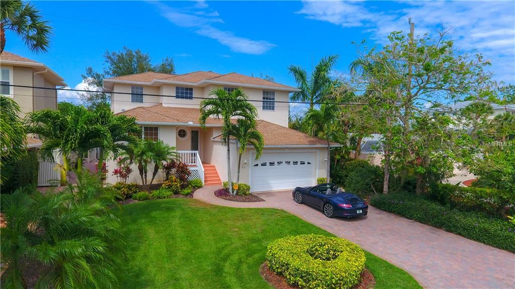 214 Island Circle - Photo 1