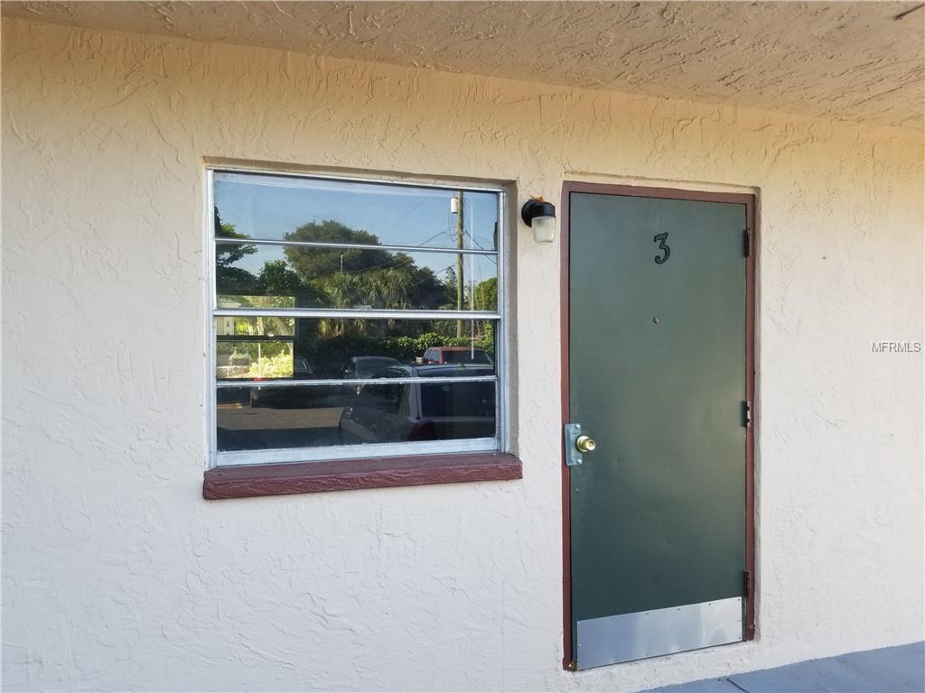 2700 Palmadelia Avenue - Photo 1