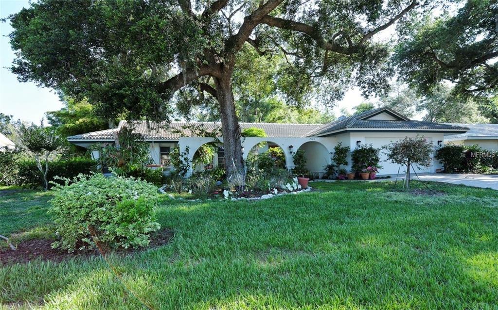 1763 Riviera Circle - Photo 1
