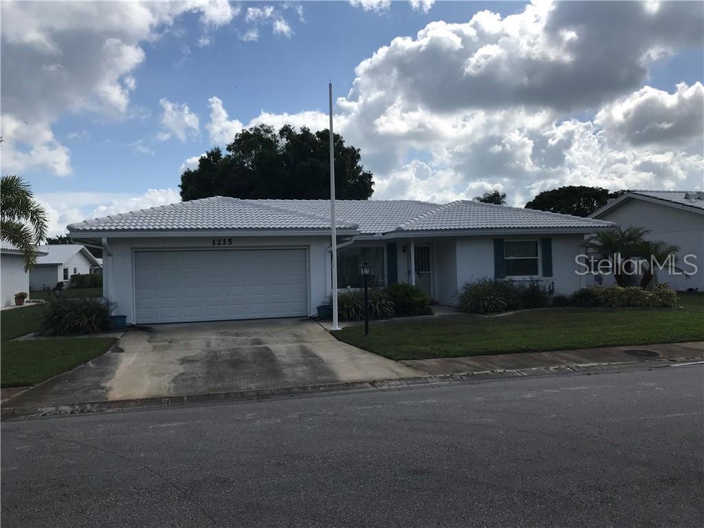 1215 Oakleaf Boulevard - Photo 1