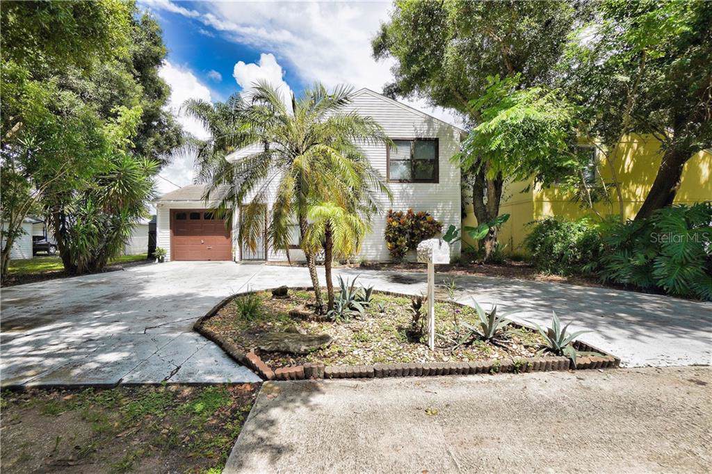 4611 Hollingsworth Avenue - Photo 1