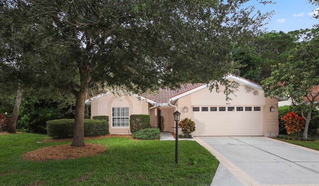 5841 Beaurivage Avenue - Photo 1