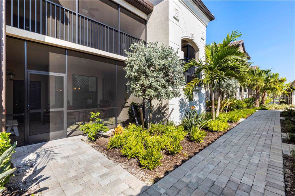 5517 Palmer Circle - Photo 1