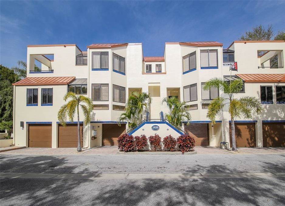 1920 Harbourside Drive - Photo 1