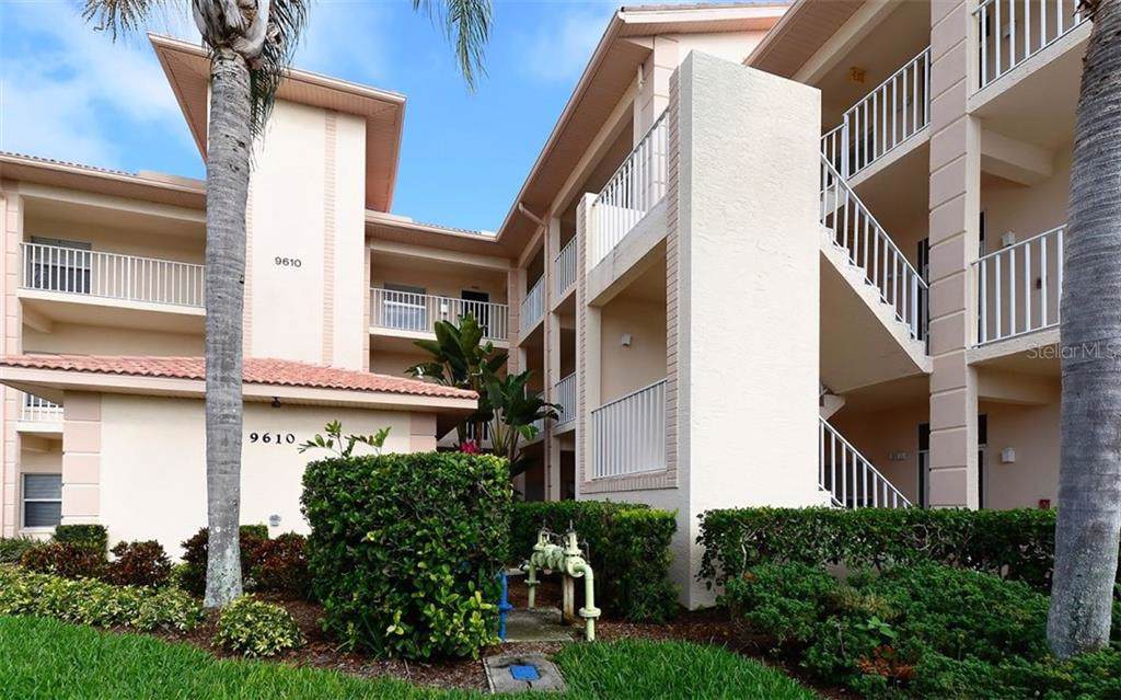 9630 Club South Circle - Photo 1