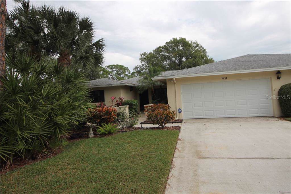 7127 Fairway Bend Lane - Photo 1