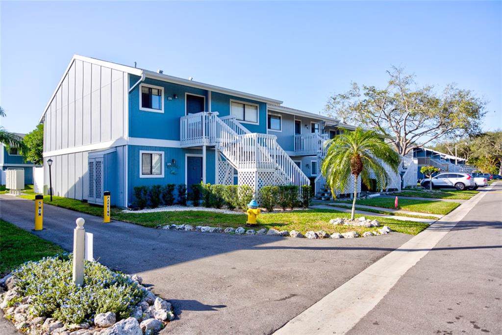 6033 34TH Street - Photo 1