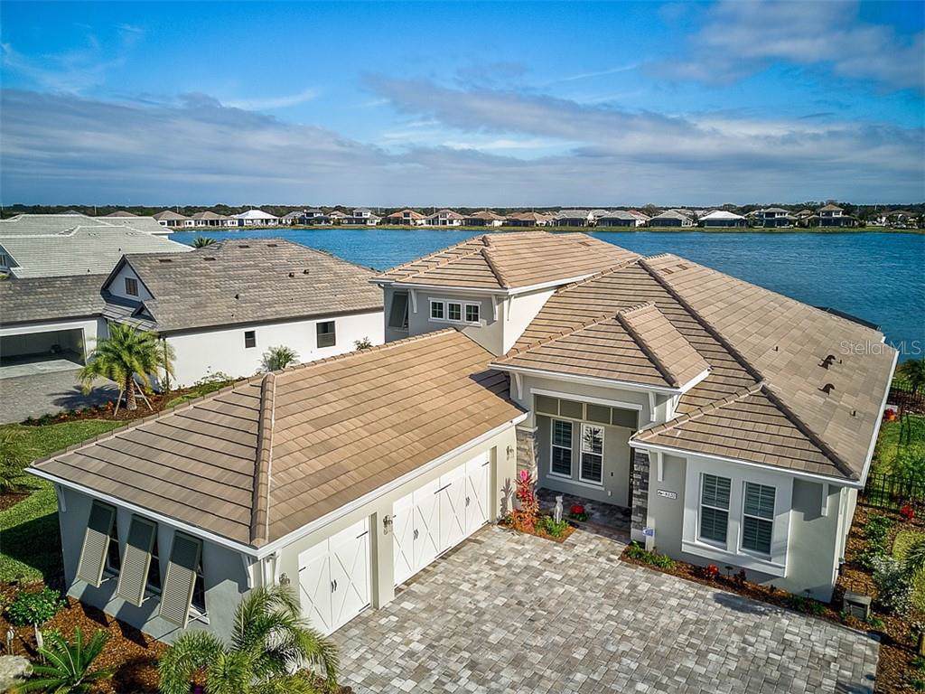 8120 Grande Shores Drive - Photo 1