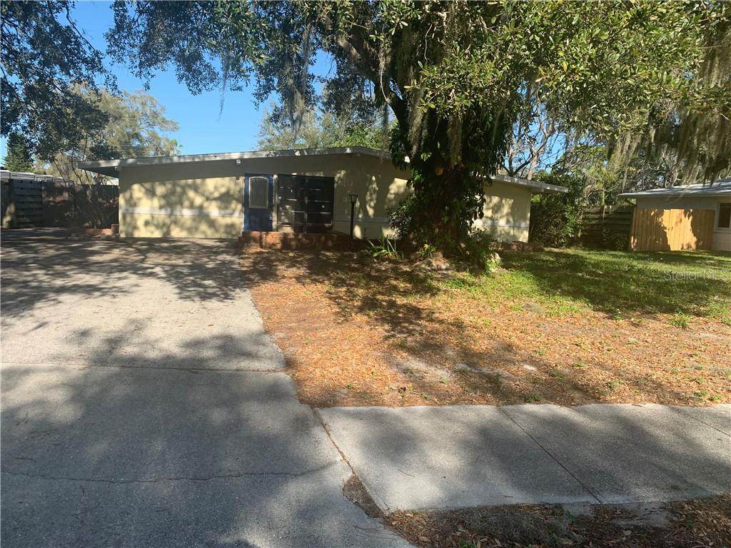319 Mcarthur Avenue - Photo 1