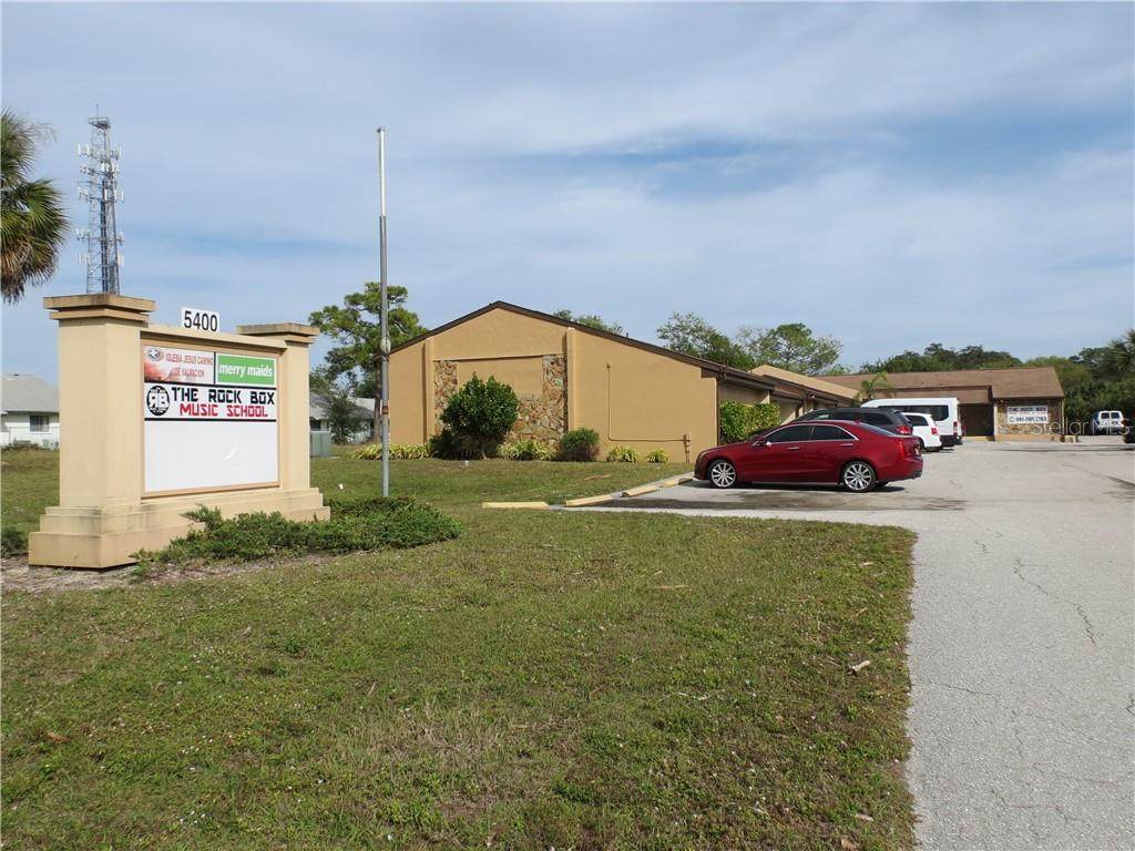 5400 Biscayne Drive - Photo 1
