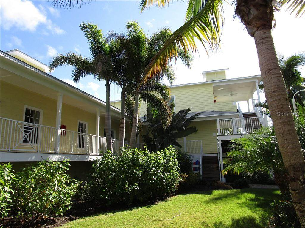 910 Seaside Drive - Photo 1