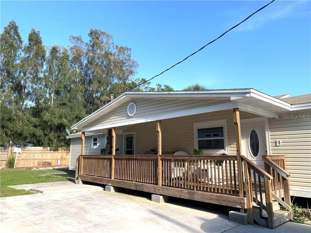 4891 Elizabeth Avenue - Photo 1