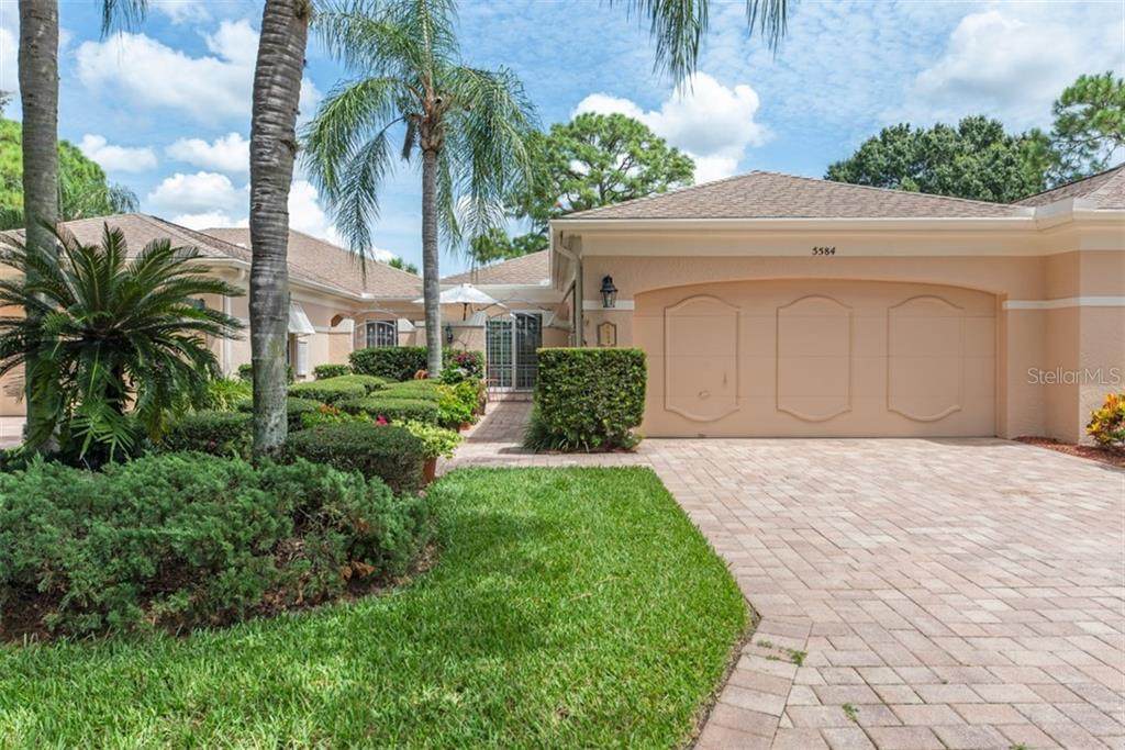 5584 Chanteclaire - Photo 1