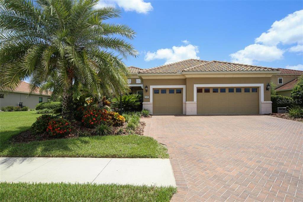 8208 Larkspur Circle - Photo 1