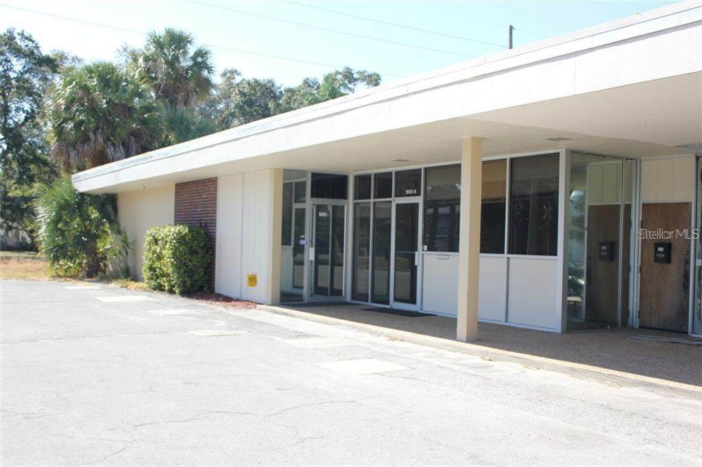1015 East Avenue - Photo 1