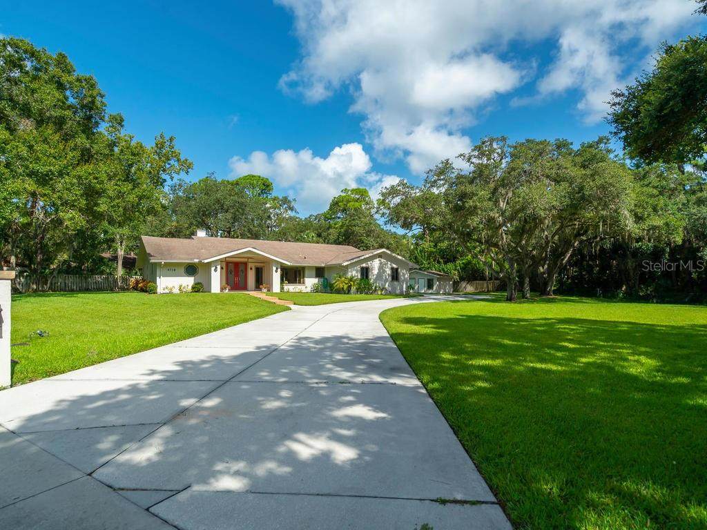 4718 Camphor Avenue - Photo 1