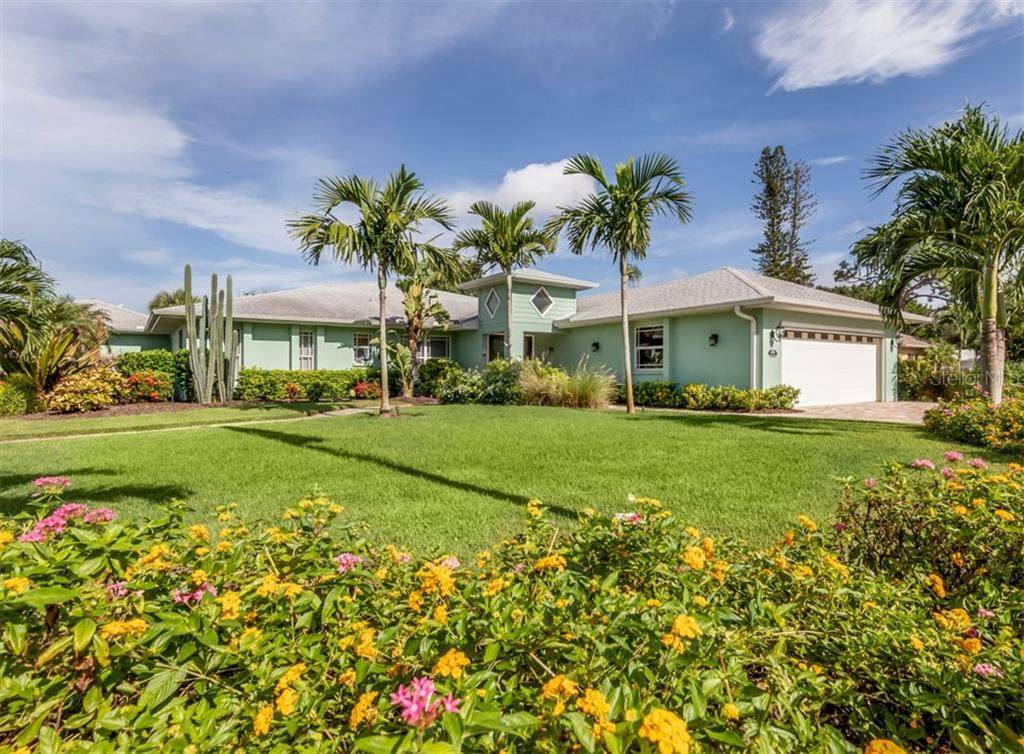 1395 Bayshore Drive - Photo 1