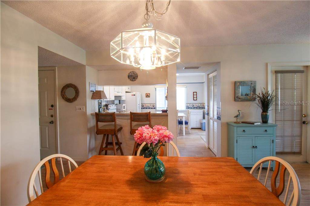 445 Wexford Circle - Photo 1
