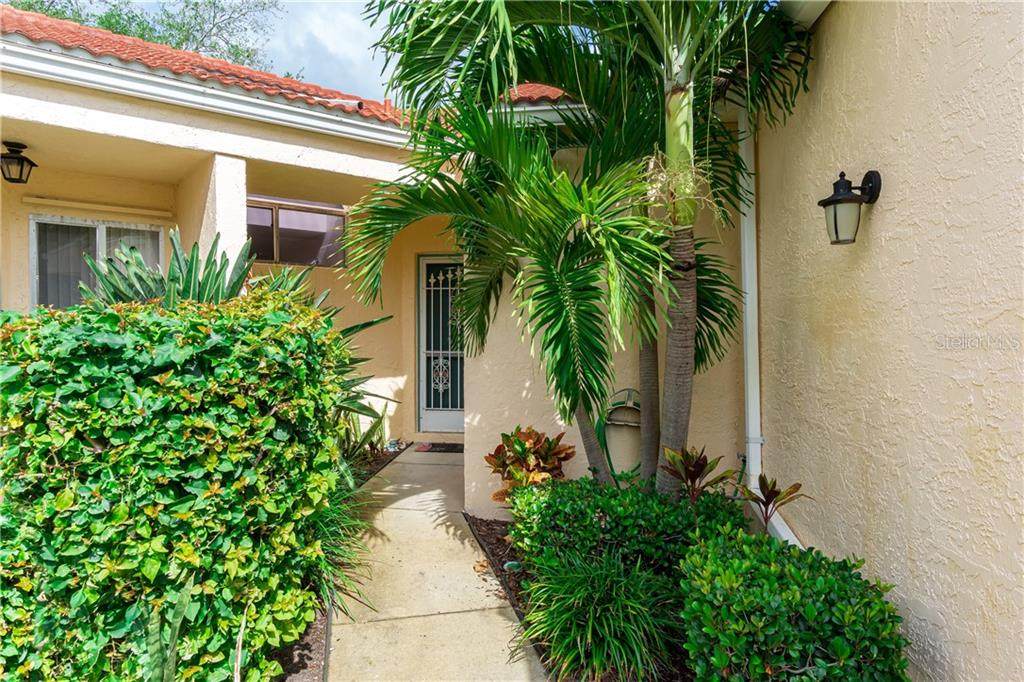 625 Marcus Street - Photo 1