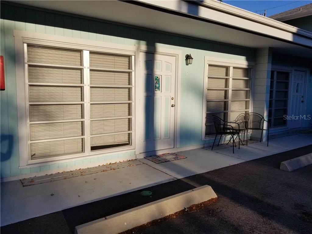 512 Barcelona Avenue - Photo 1