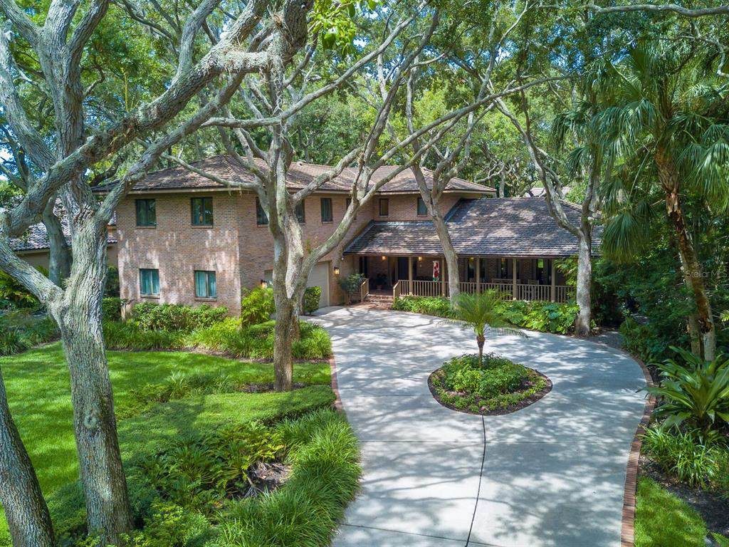 2412 Landings Circle - Photo 1