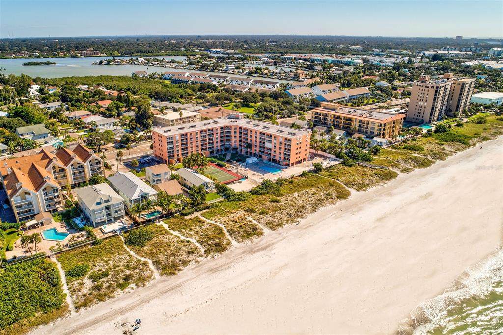 1000 Gulf Boulevard - Photo 1