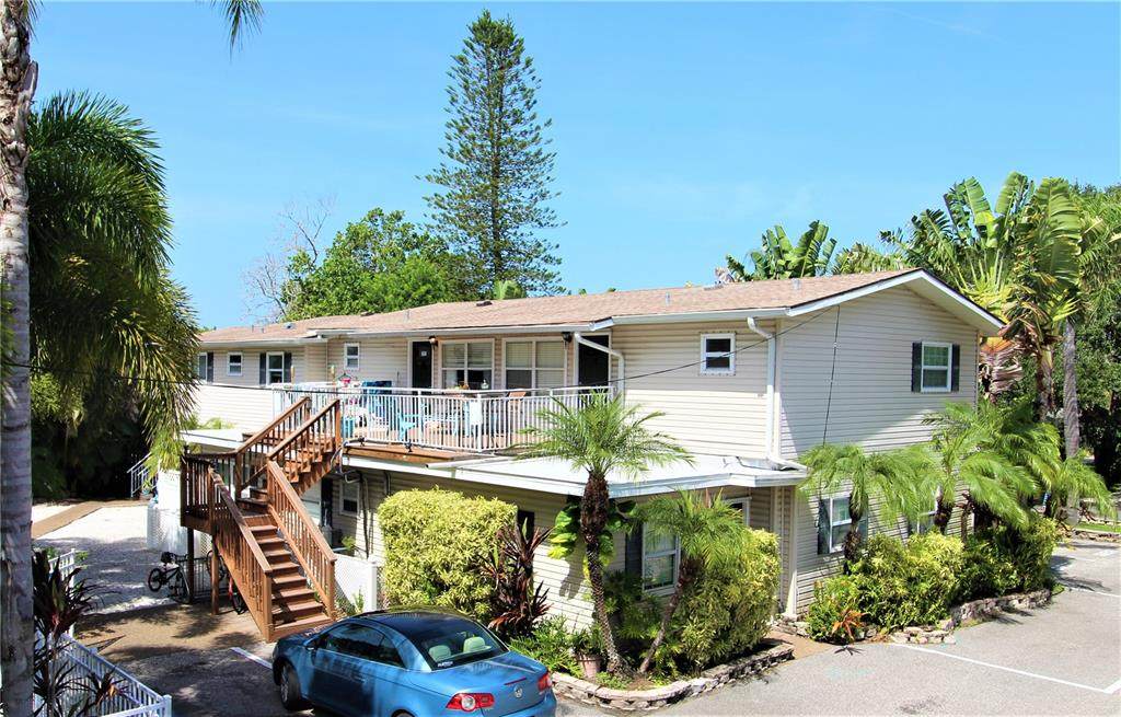 1638 Redwood Street - Photo 1