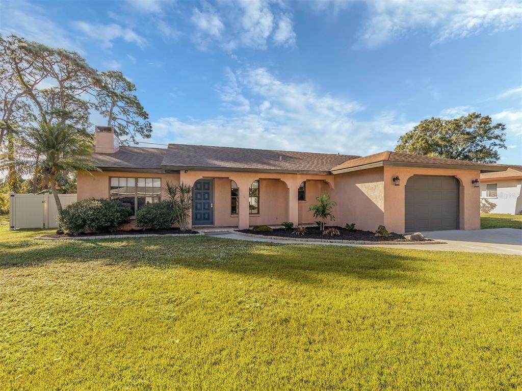 840 Seminole Drive - Photo 1