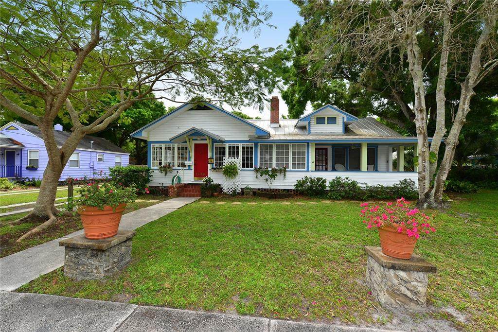 1646 7TH Street - Photo 1