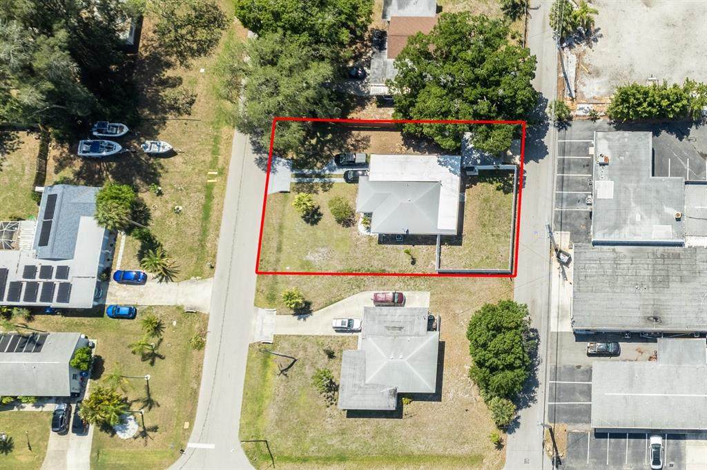 737 Cypress Avenue - Photo 1