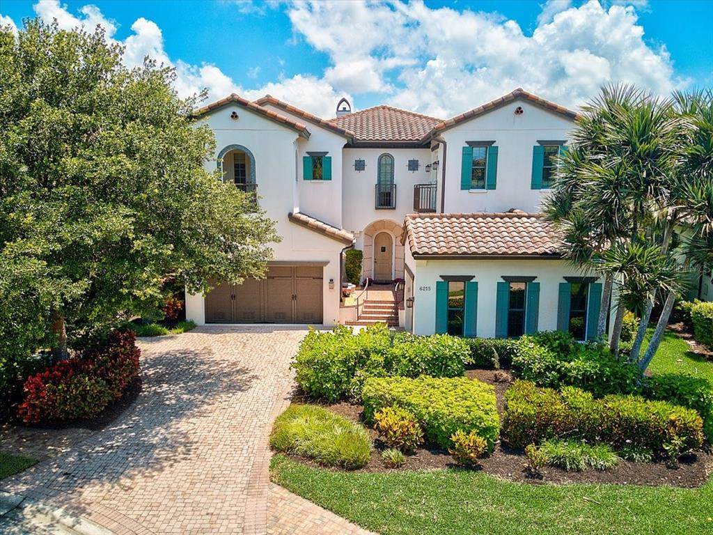 6215 Legends Boulevard - Photo 1