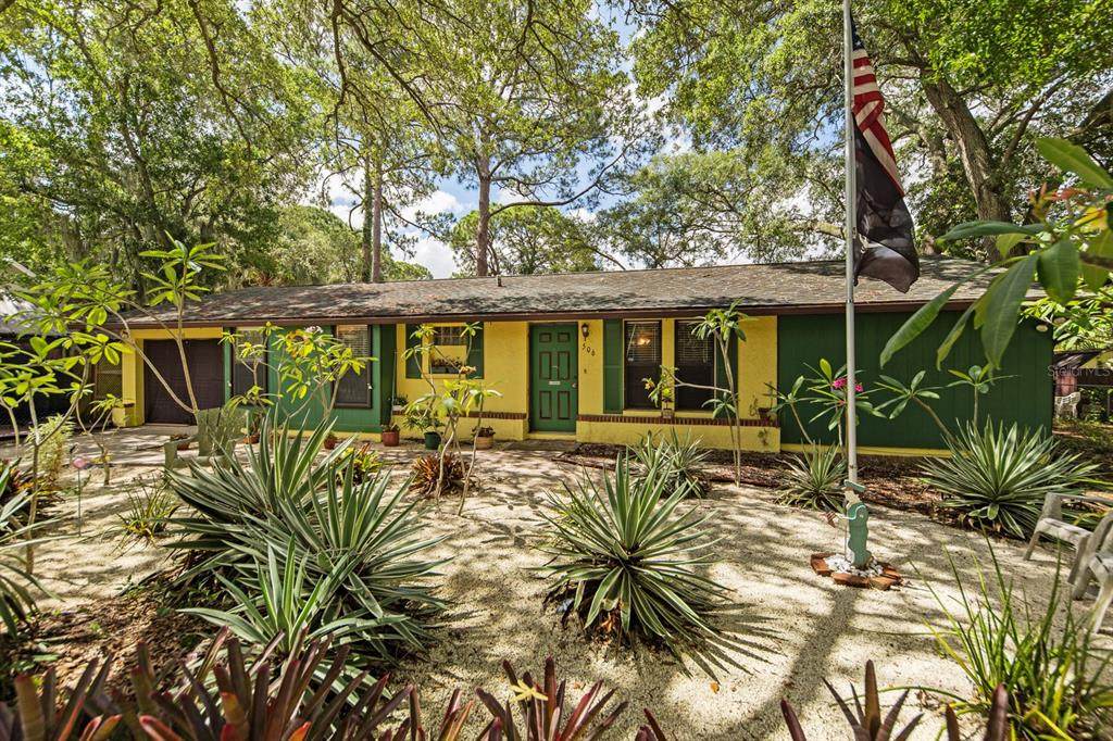 506 65TH Avenue - Photo 1