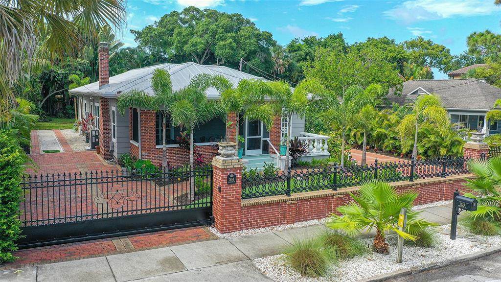 1654 Arlington Street - Photo 1