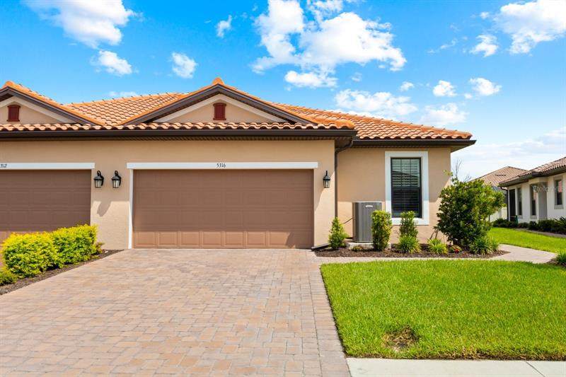 5316 Rushmere Court - Photo 1