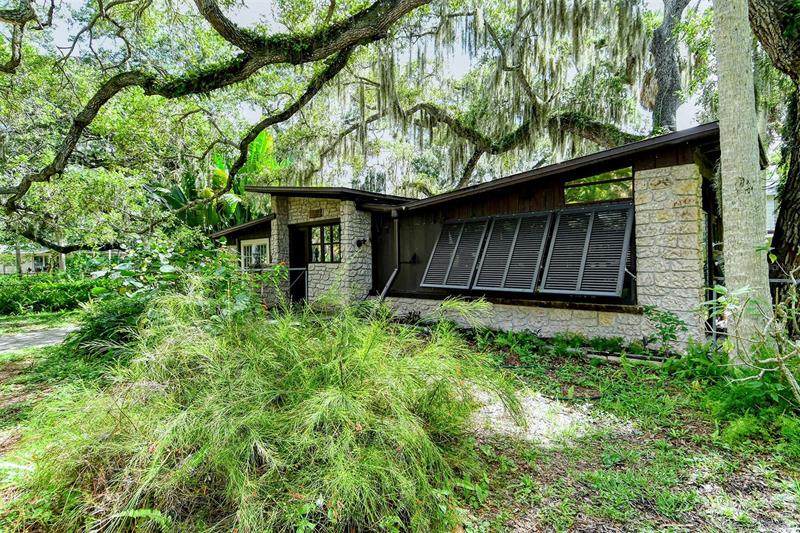 2920 Bay Shore Circle - Photo 1