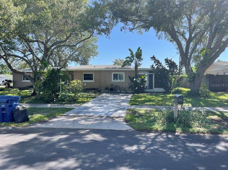 1517 Banyan Drive - Photo 1