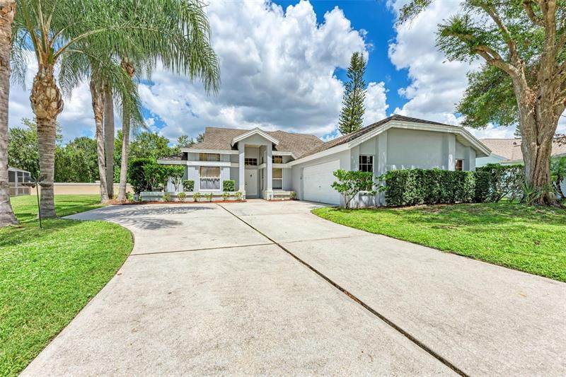 6121 55TH AVENUE CIR E - Photo 1