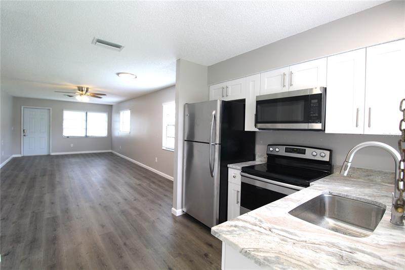 322 Briarwood Road - Photo 1
