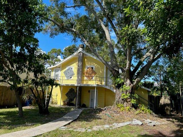 625 25TH Avenue - Photo 1