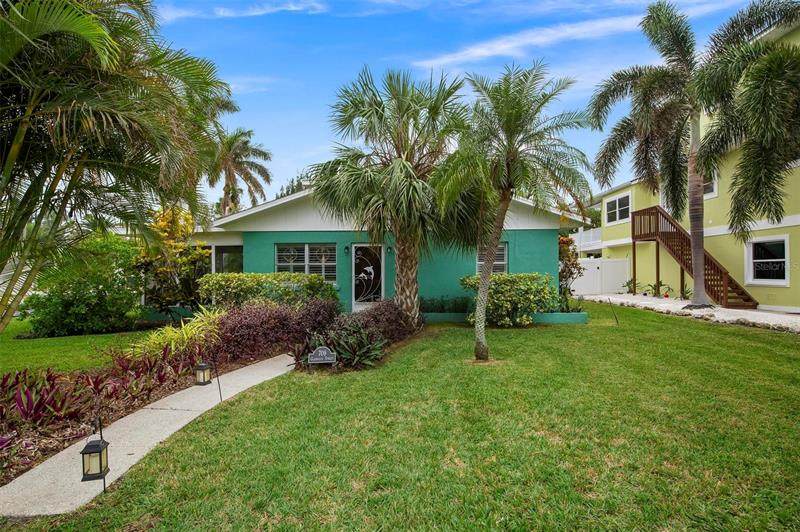 709 Gladiolus Street - Photo 1