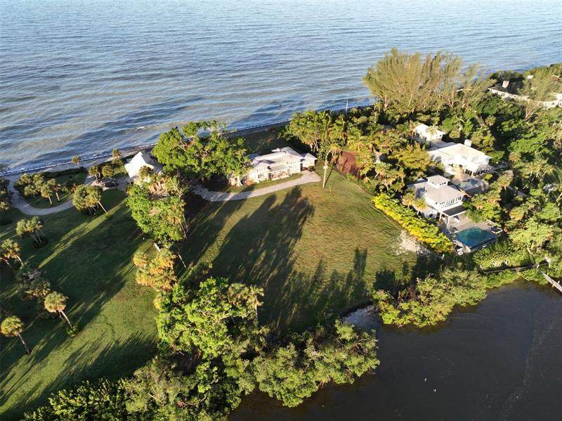 608 Casey Key Road - Photo 1