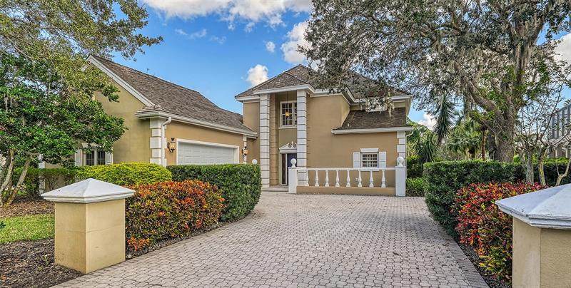 226 Saint James Park - Photo 1